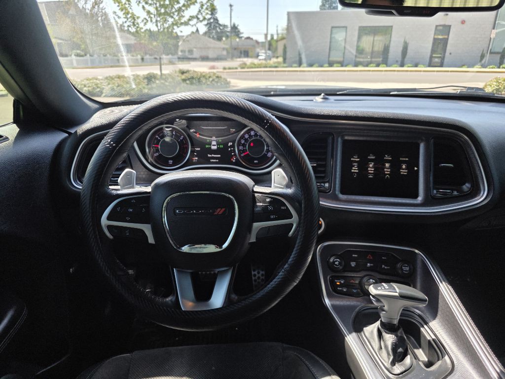 2015 Dodge Challenger Image 11