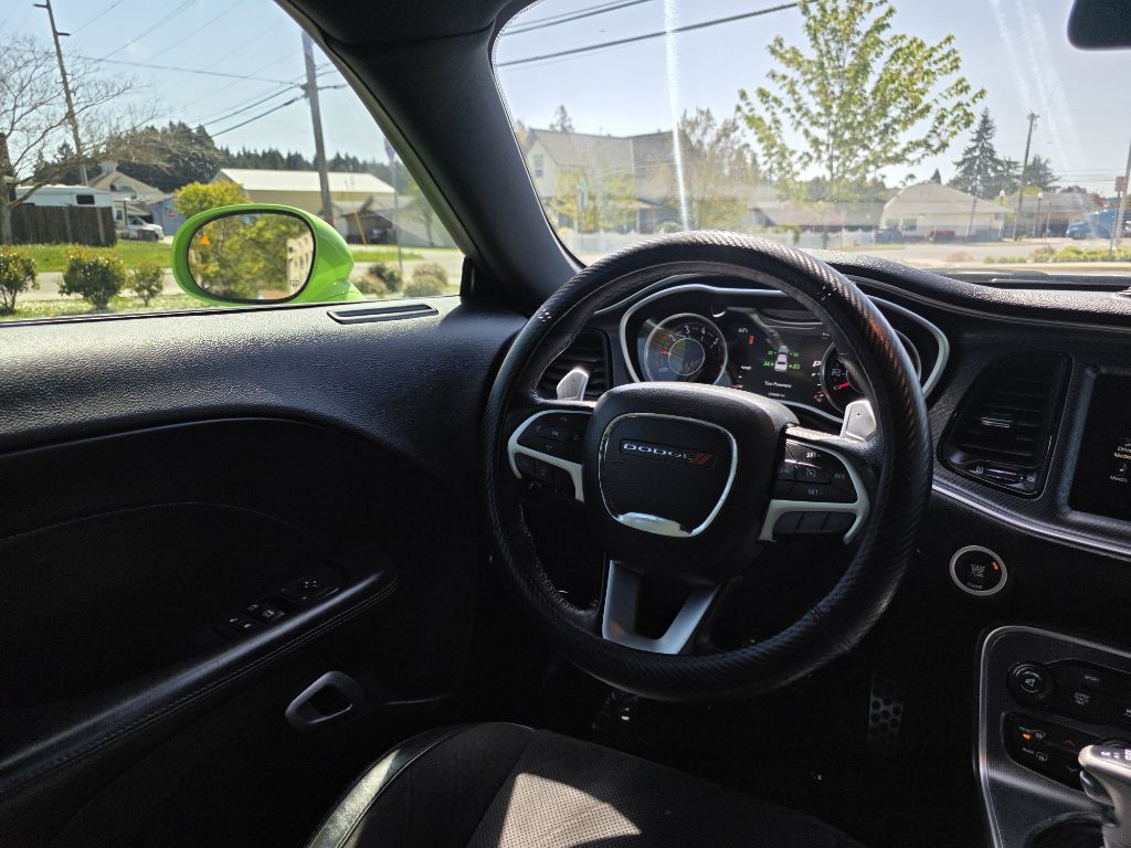 2015 Dodge Challenger Image 12