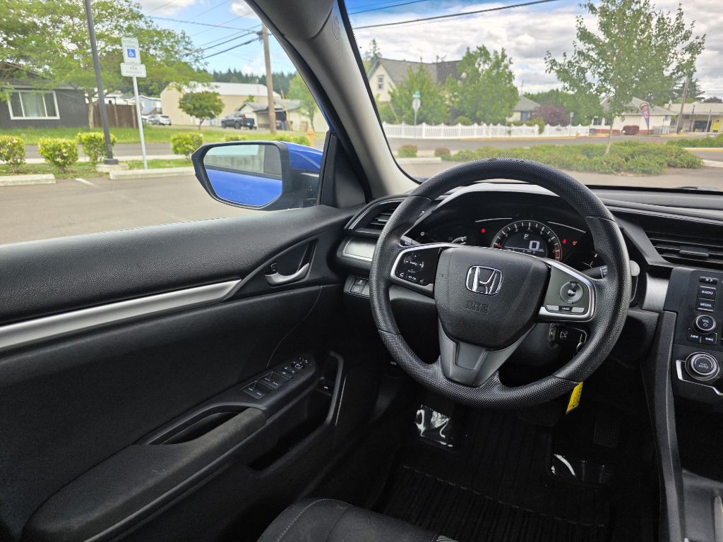 2017 Honda Civic Image 10