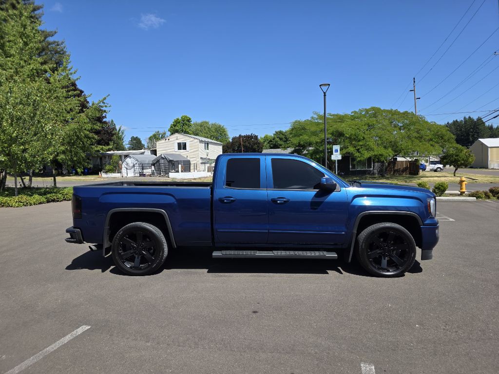 2017 GMC Sierra Image 4
