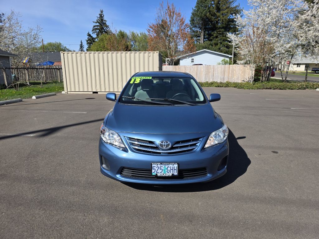 2013 Toyota Corolla Image 2