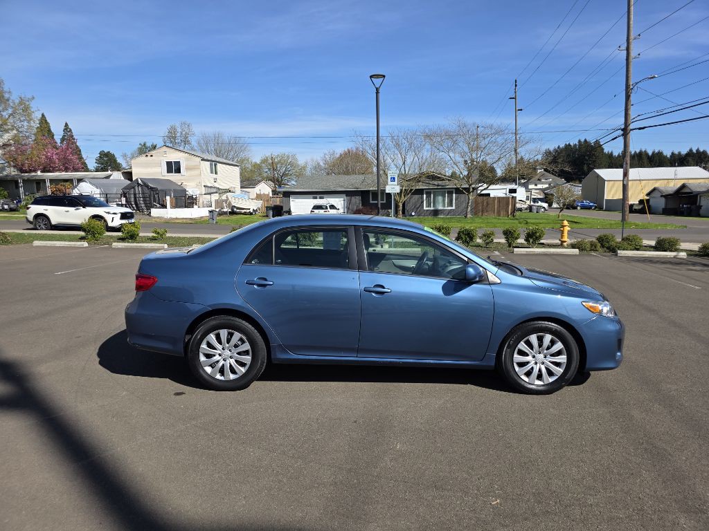 2013 Toyota Corolla Image 3