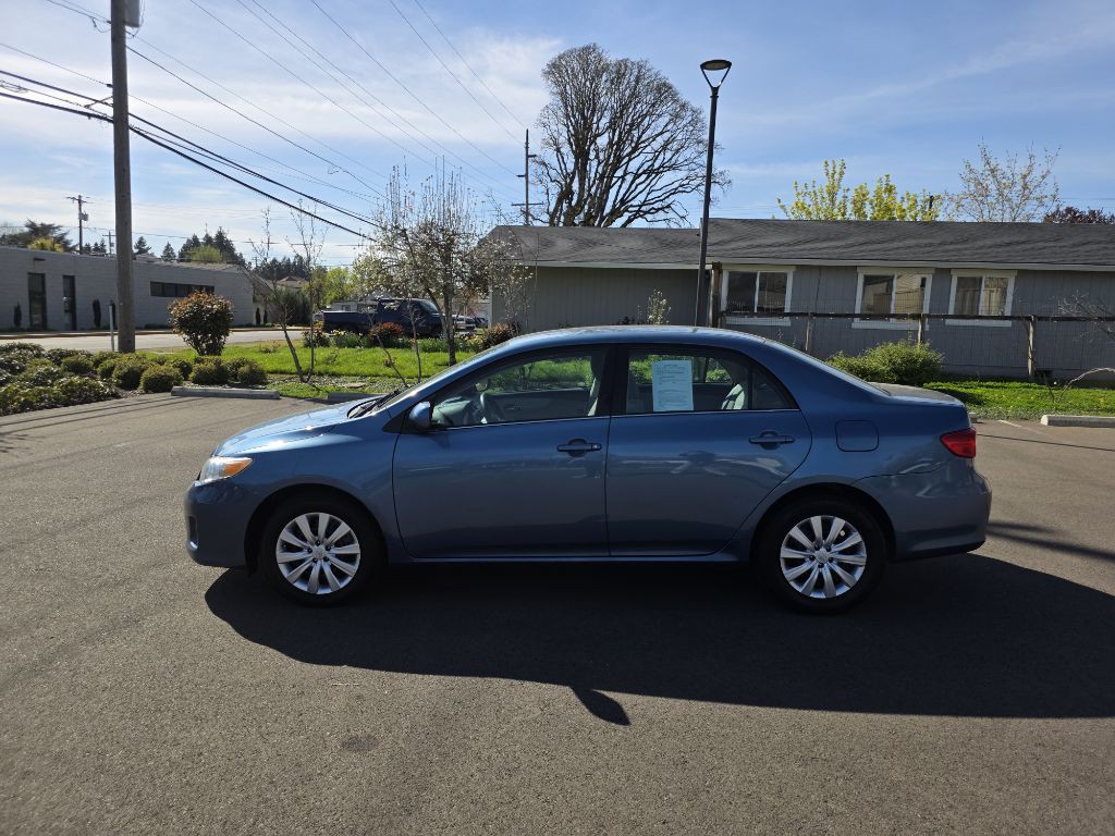 2013 Toyota Corolla Image 7