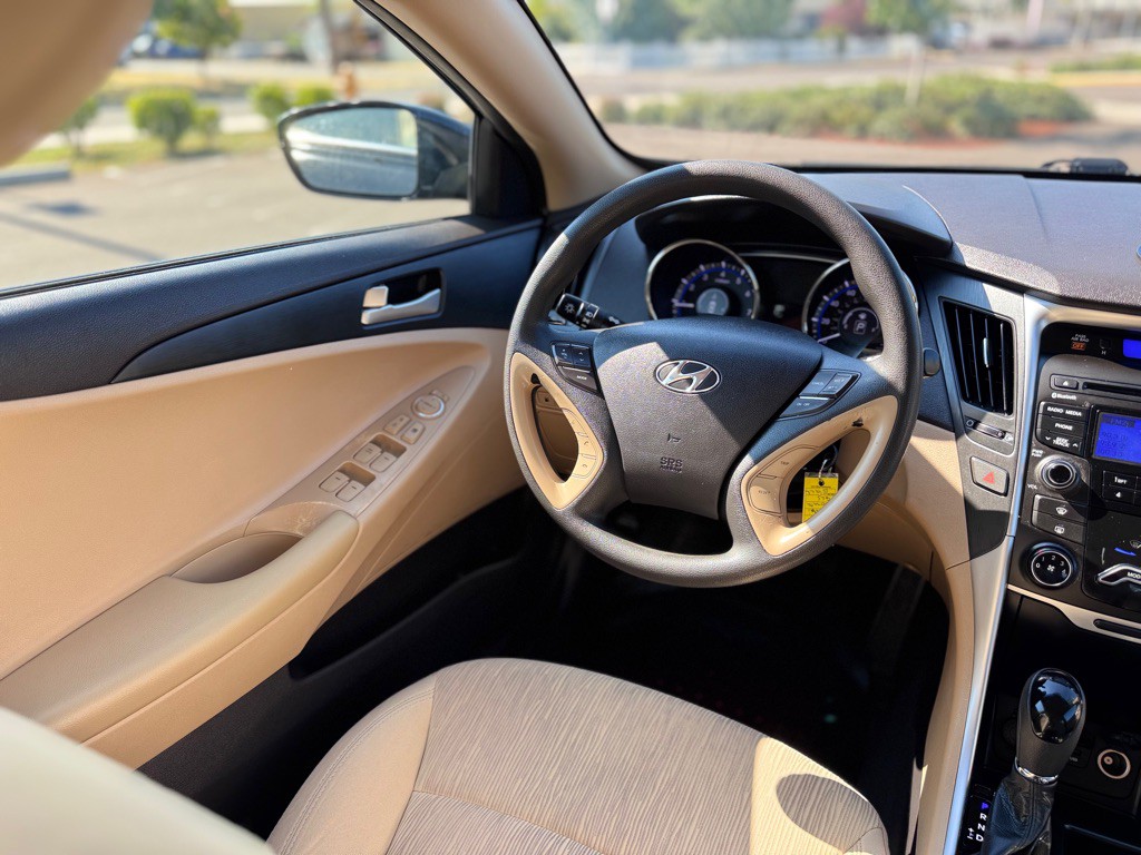 2012 Hyundai Sonata Image 10