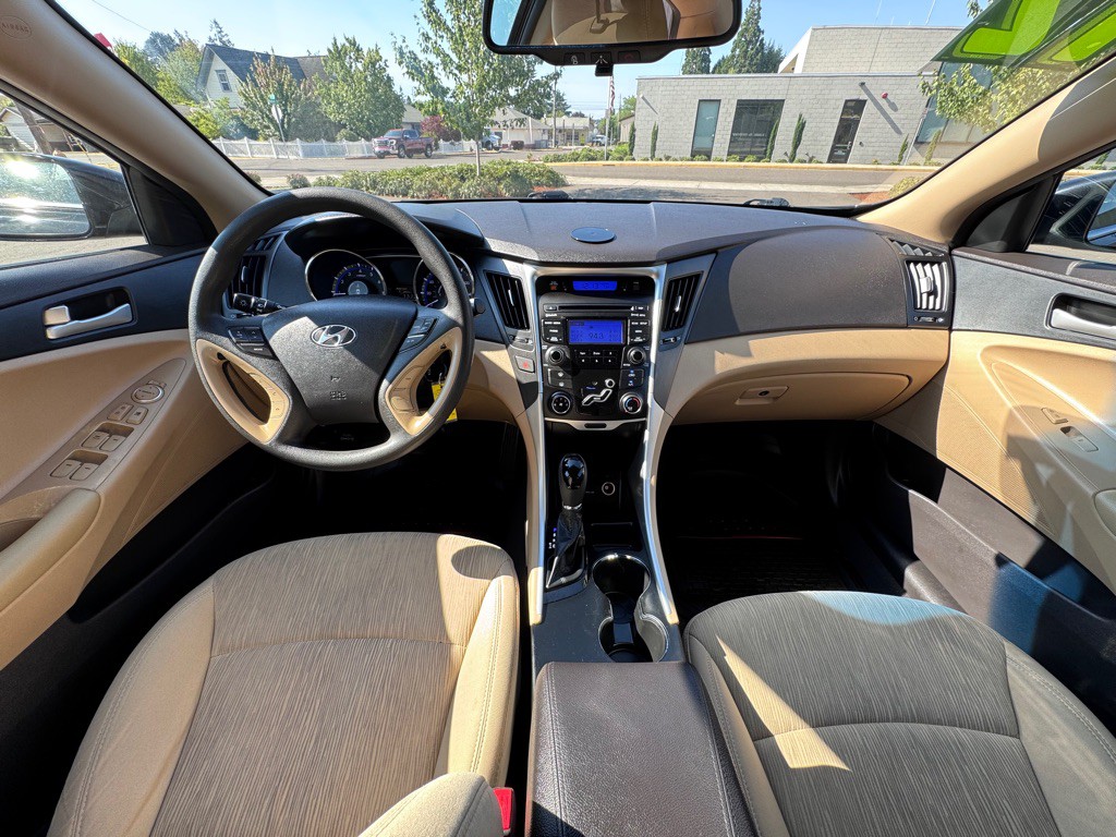 2012 Hyundai Sonata Image 13