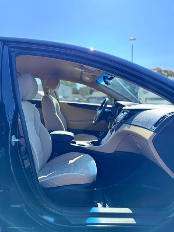 2012 Hyundai Sonata Image 15