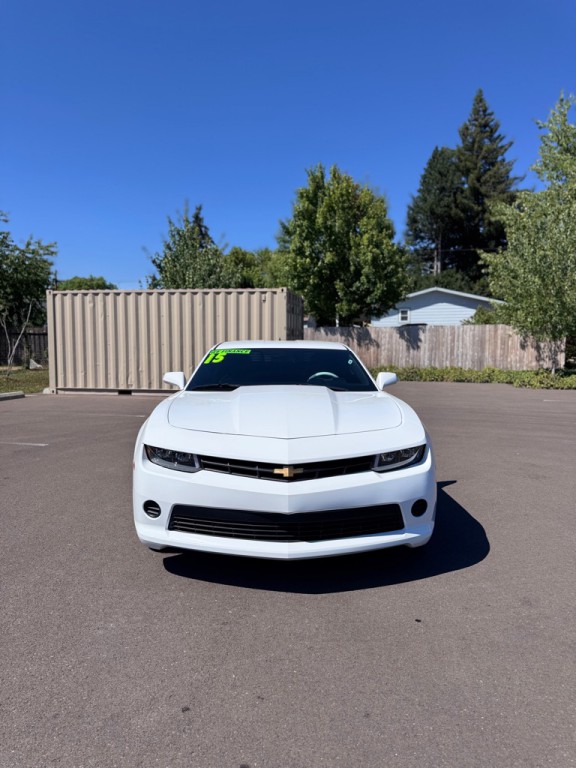 2015 Chevrolet Camaro Image 2