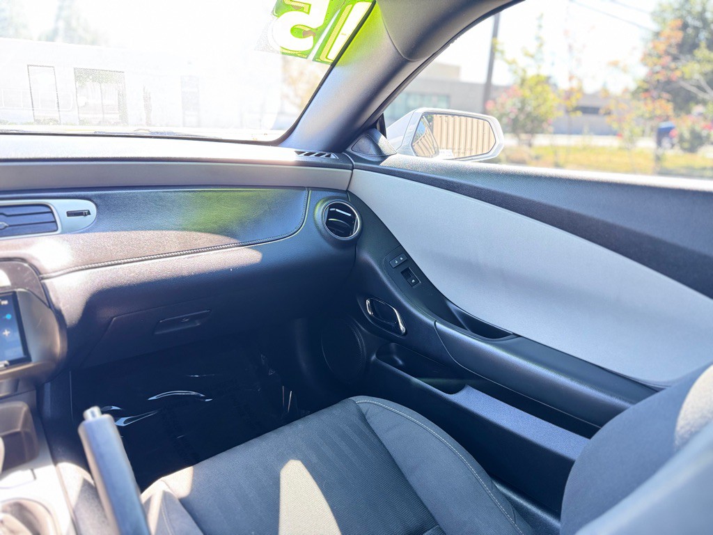 2015 Chevrolet Camaro Image 11