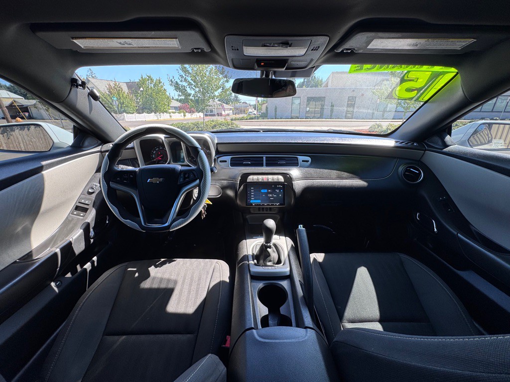 2015 Chevrolet Camaro Image 13