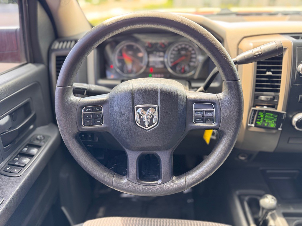 2012 RAM 3500 Image 12