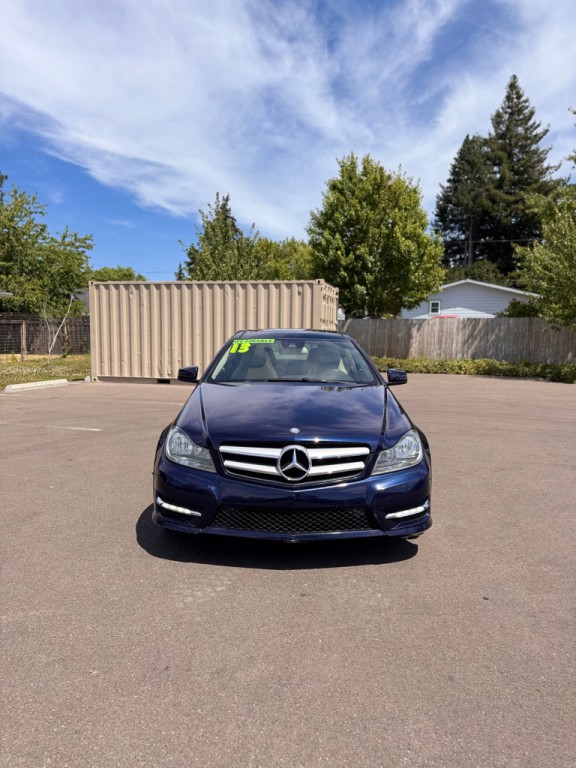 2013 Mercedes-Benz C-Class Image 2