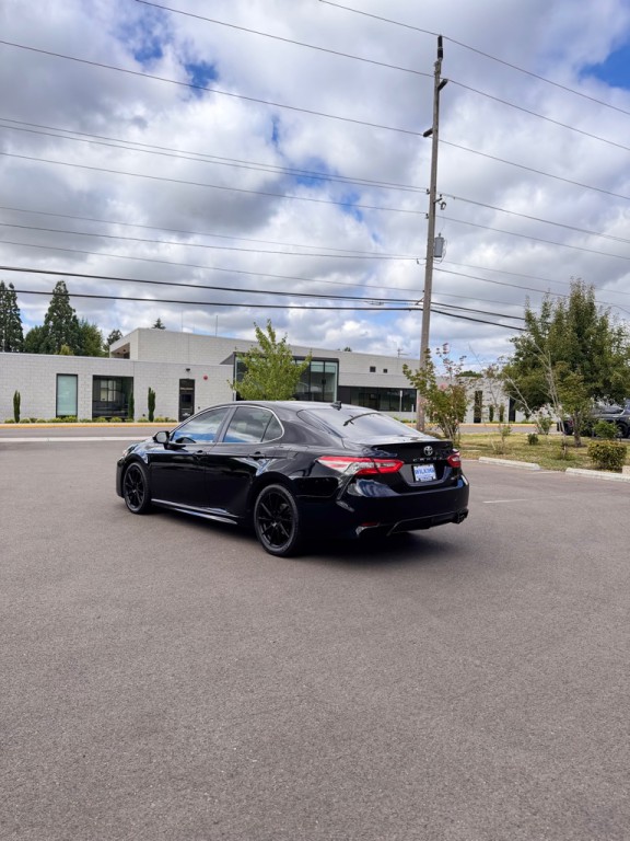 2019 Toyota Camry Image 7