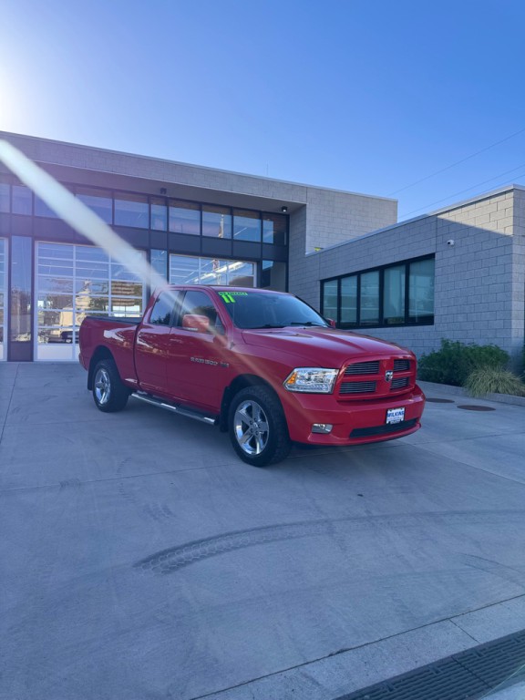 2011 Dodge Ram 1500 Image 3