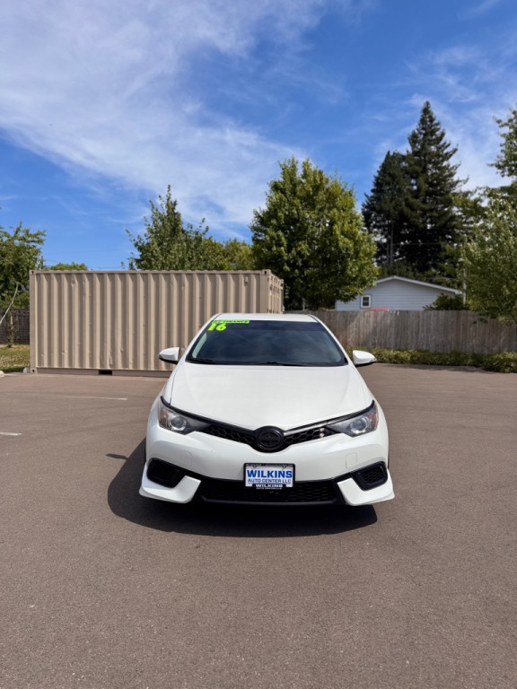 2016 Toyota Corolla Image 2