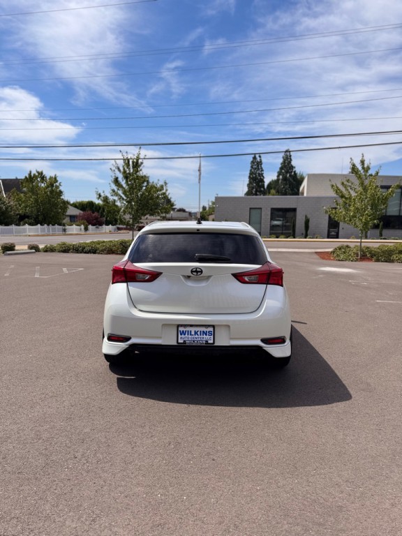 2016 Toyota Corolla Image 6