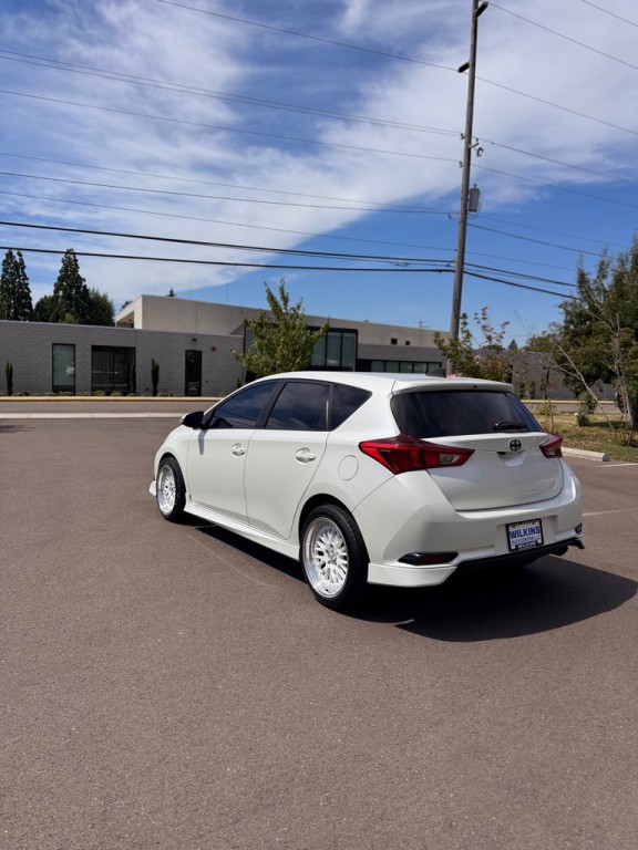 2016 Toyota Corolla Image 7