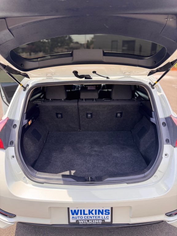 2016 Toyota Corolla Image 17
