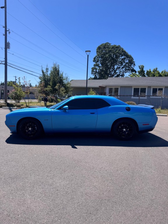 2015 Dodge Challenger Image 8
