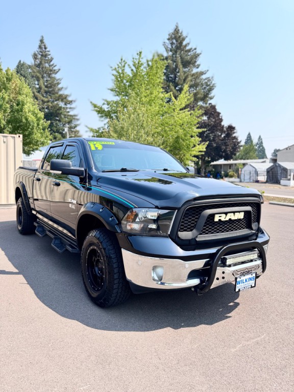 2019 RAM 1500 Image 3