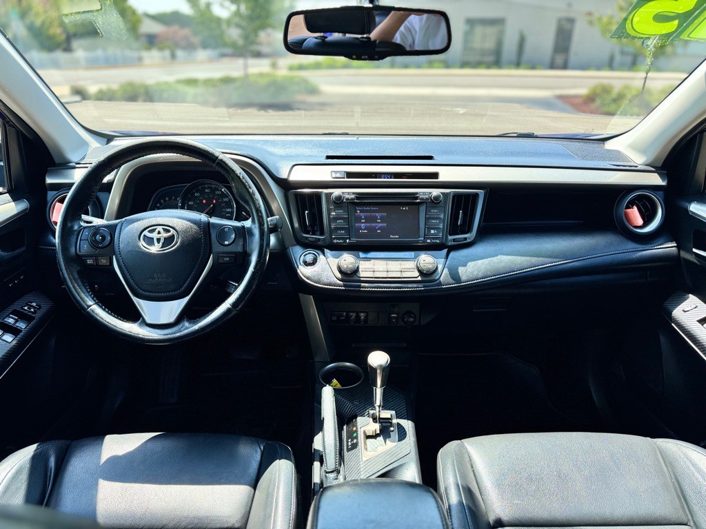 2015 Toyota Rav4 Image 7