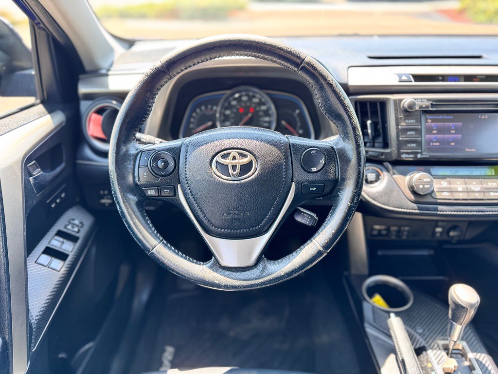 2015 Toyota Rav4 Image 10