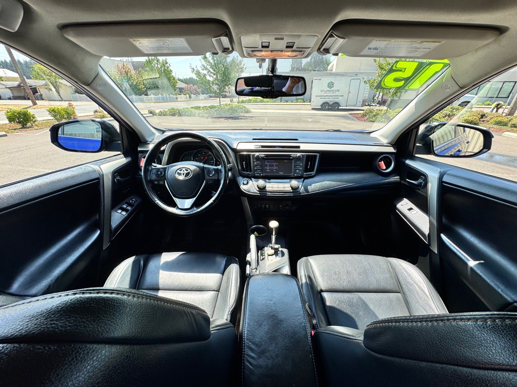 2015 Toyota Rav4 Image 11