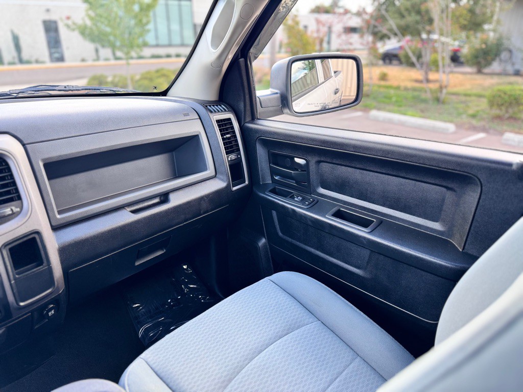 2017 RAM 1500 Image 11