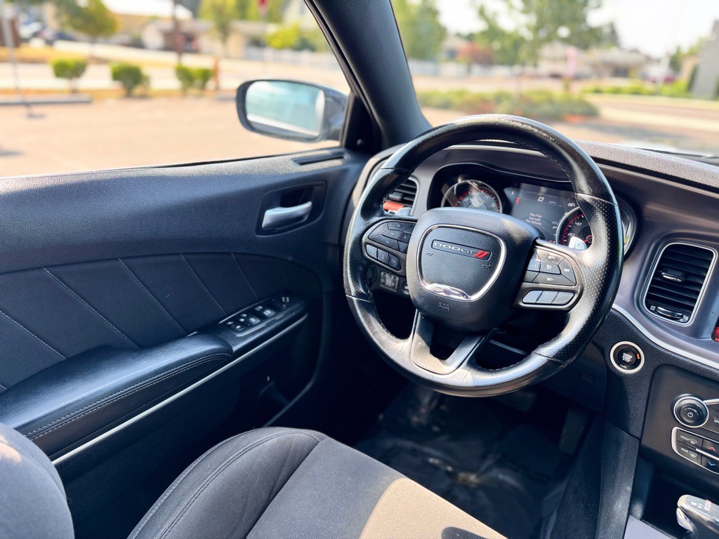 2022 Dodge Charger Image 10