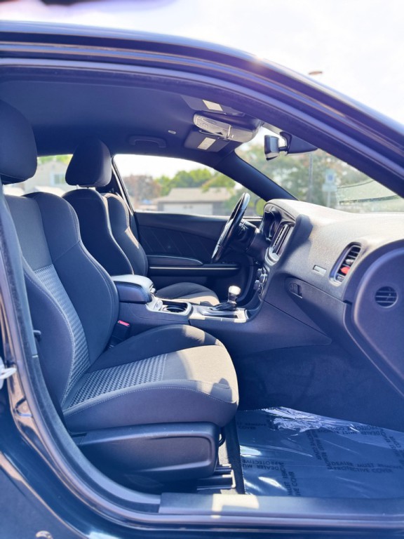 2022 Dodge Charger Image 15