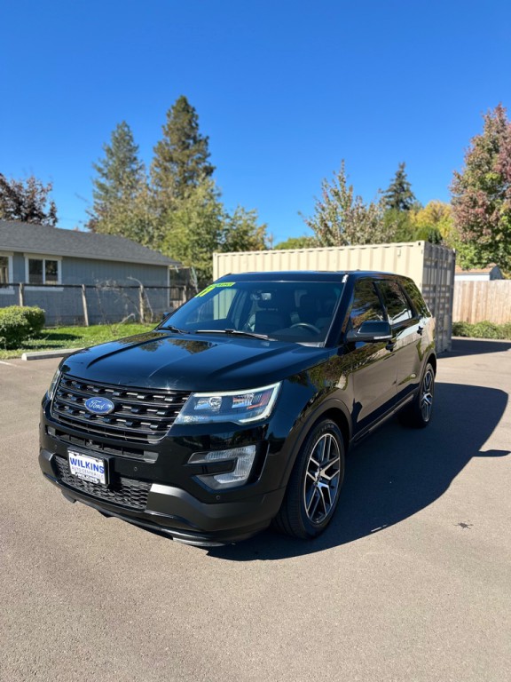 2017 Ford Explorer Image 1