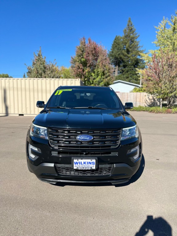 2017 Ford Explorer Image 2