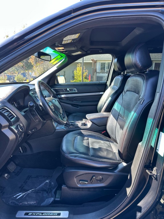 2017 Ford Explorer Image 14