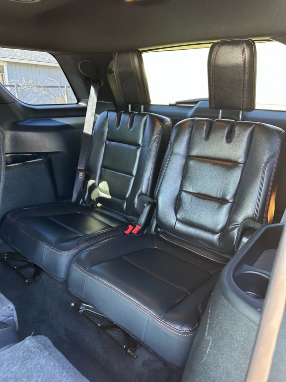 2017 Ford Explorer Image 19