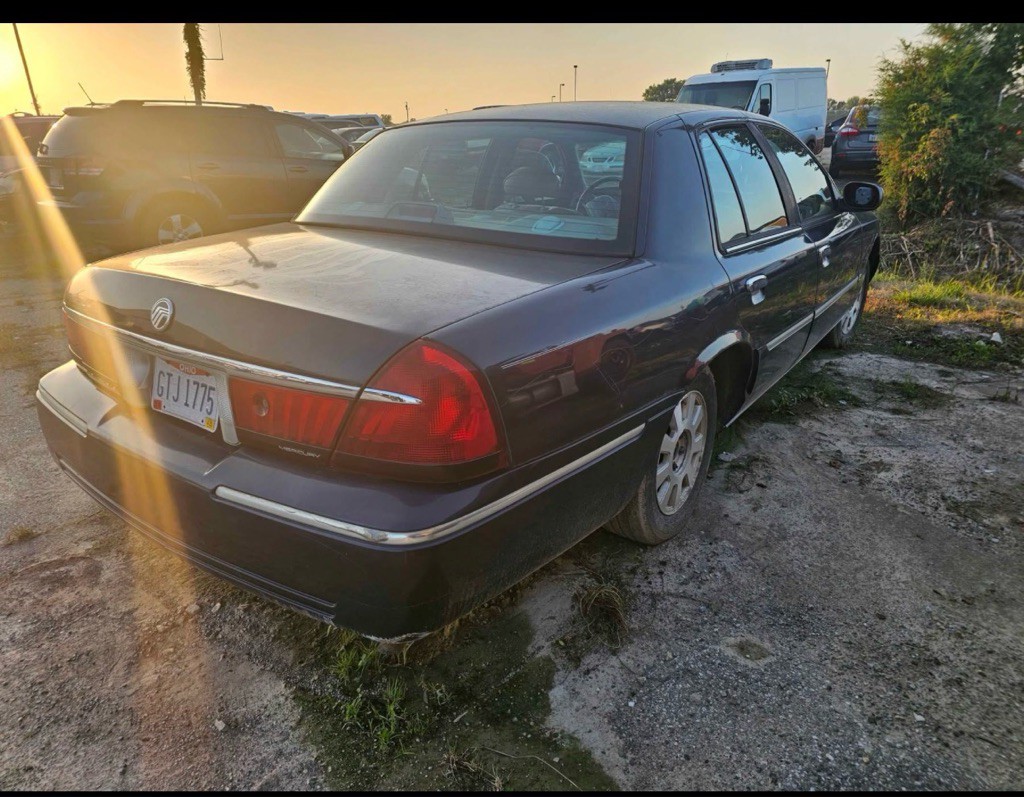 2000 Mercury Grand Marquis Image 4