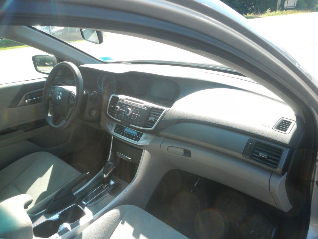 2013 Honda Accord Image 10
