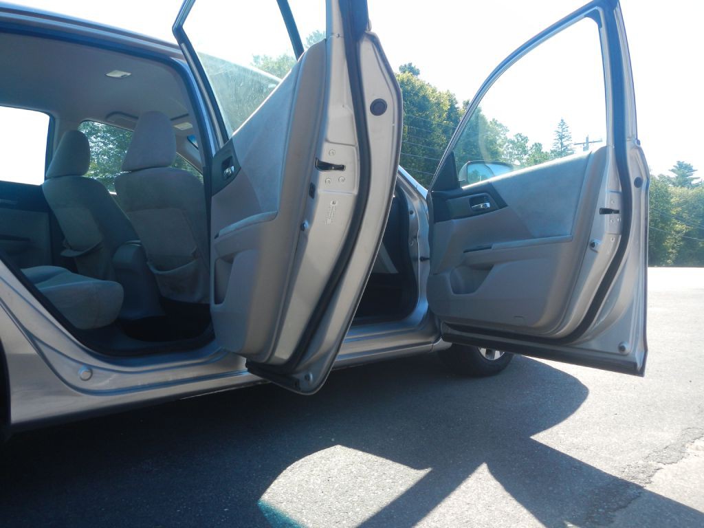 2013 Honda Accord Image 17