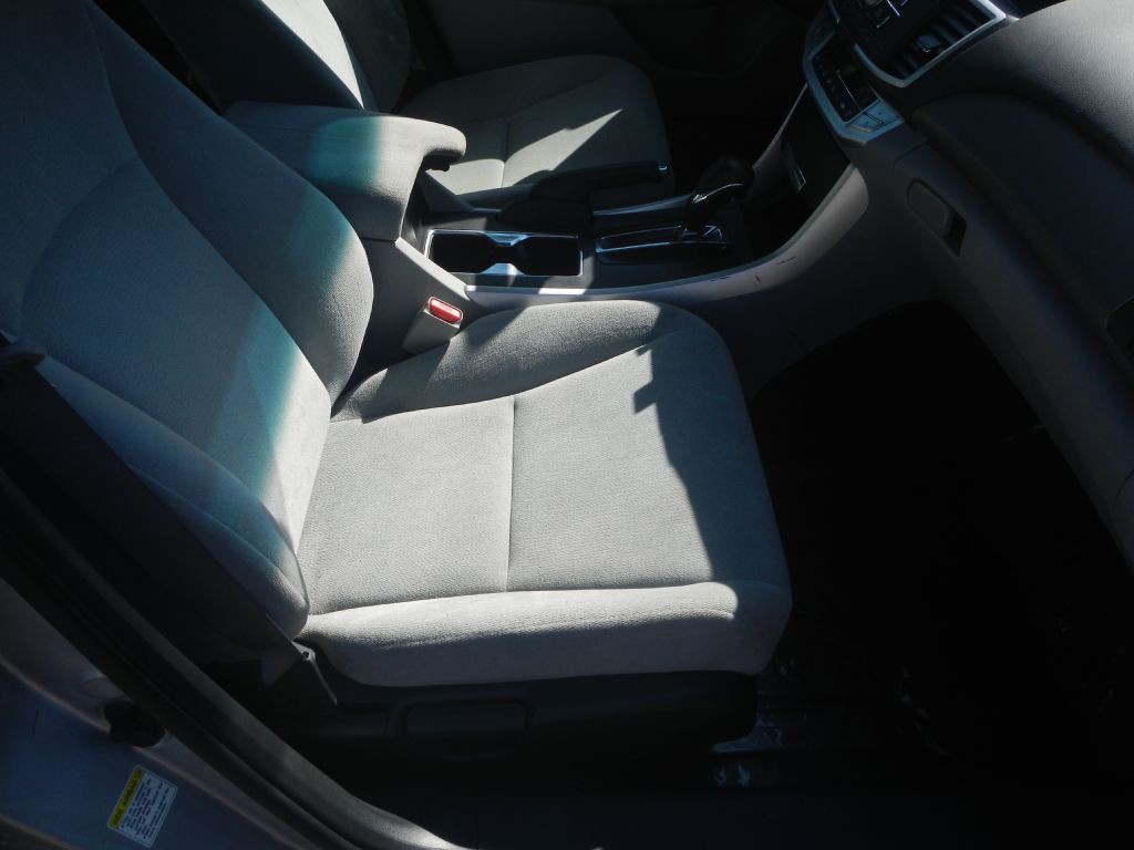 2013 Honda Accord Image 20