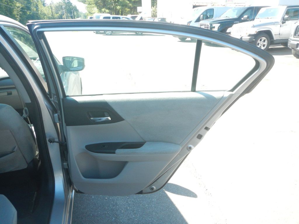 2013 Honda Accord Image 29
