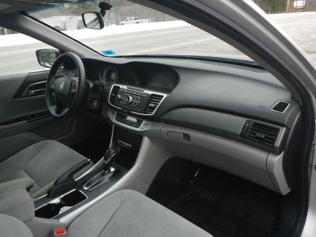 2013 Honda Accord Image 10