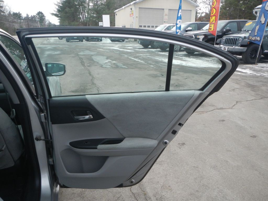 2013 Honda Accord Image 26