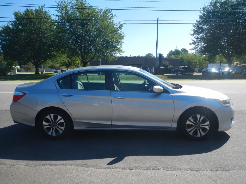 2013 Honda Accord Image 13