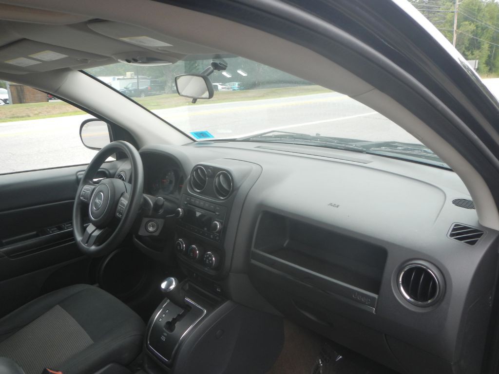 2013 Jeep Compass Image 4