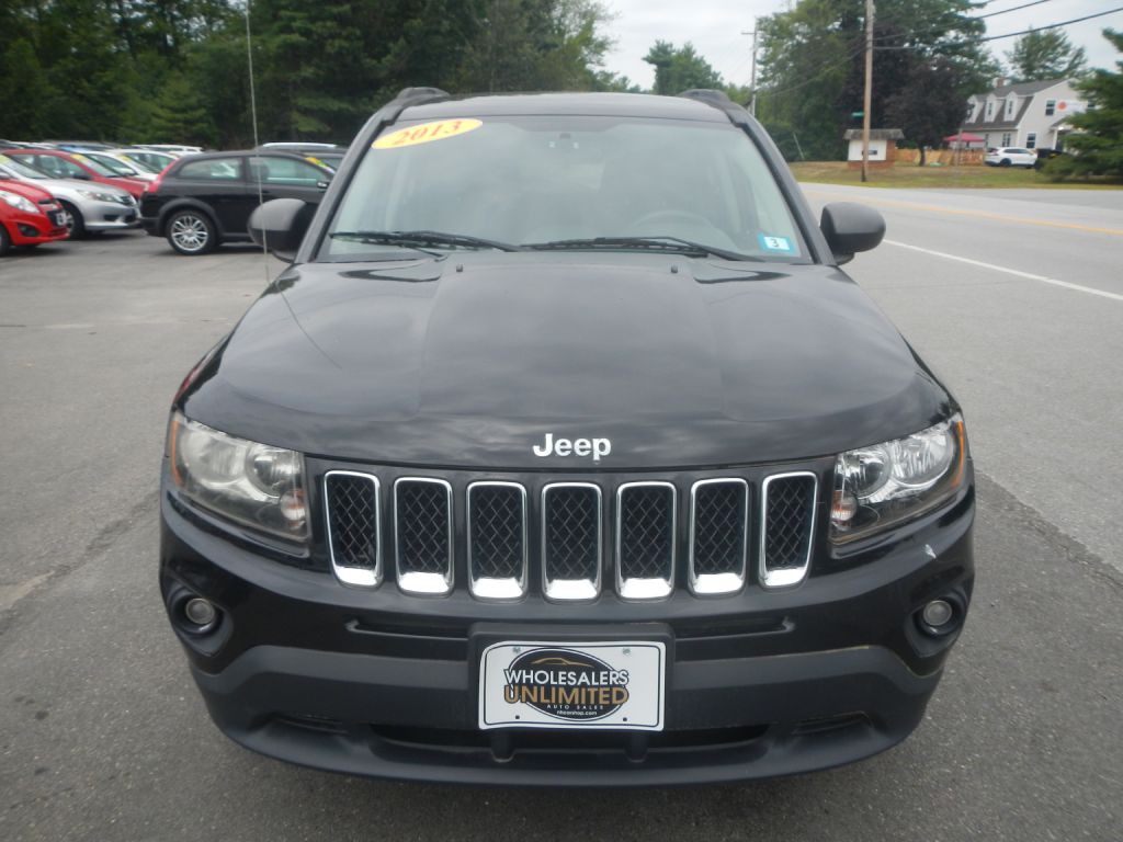 2013 Jeep Compass Image 11