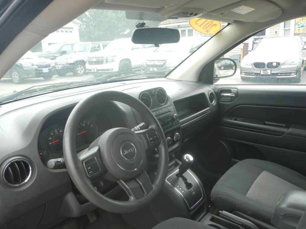 2013 Jeep Compass Image 16