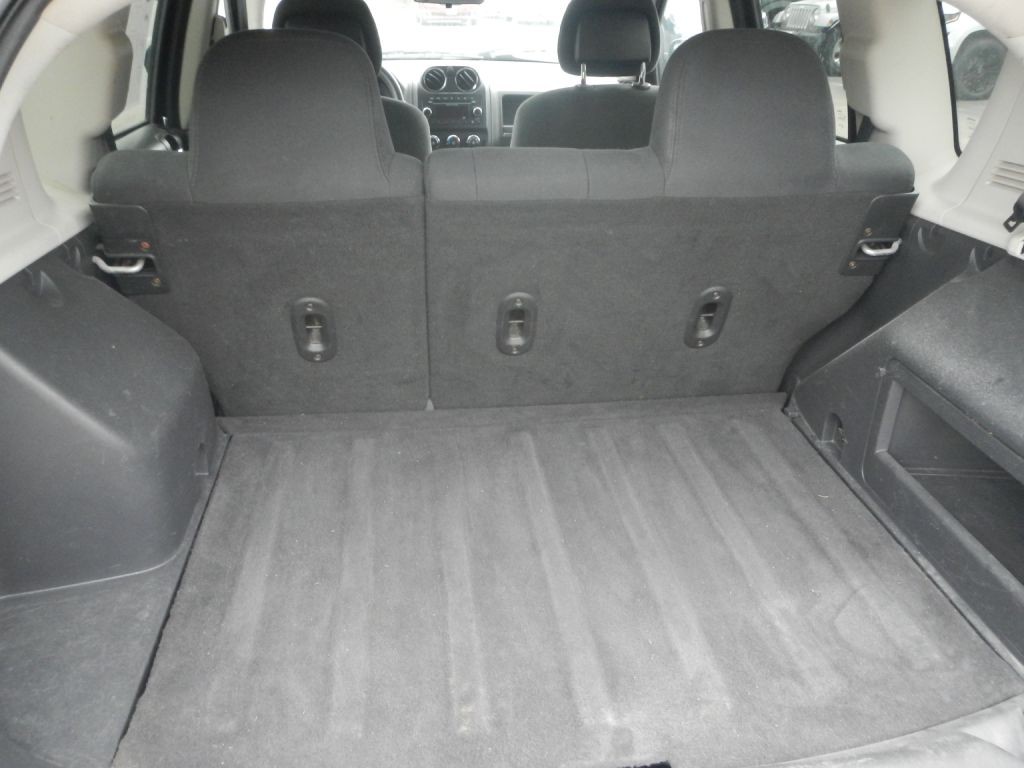 2013 Jeep Compass Image 33