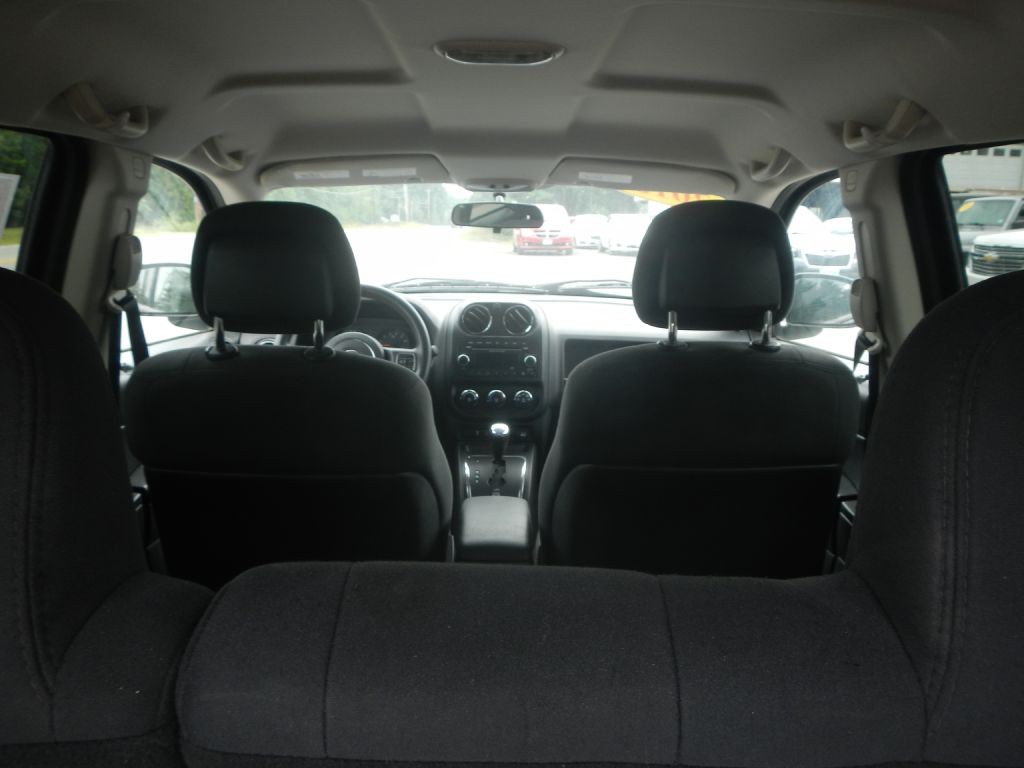 2013 Jeep Compass Image 35