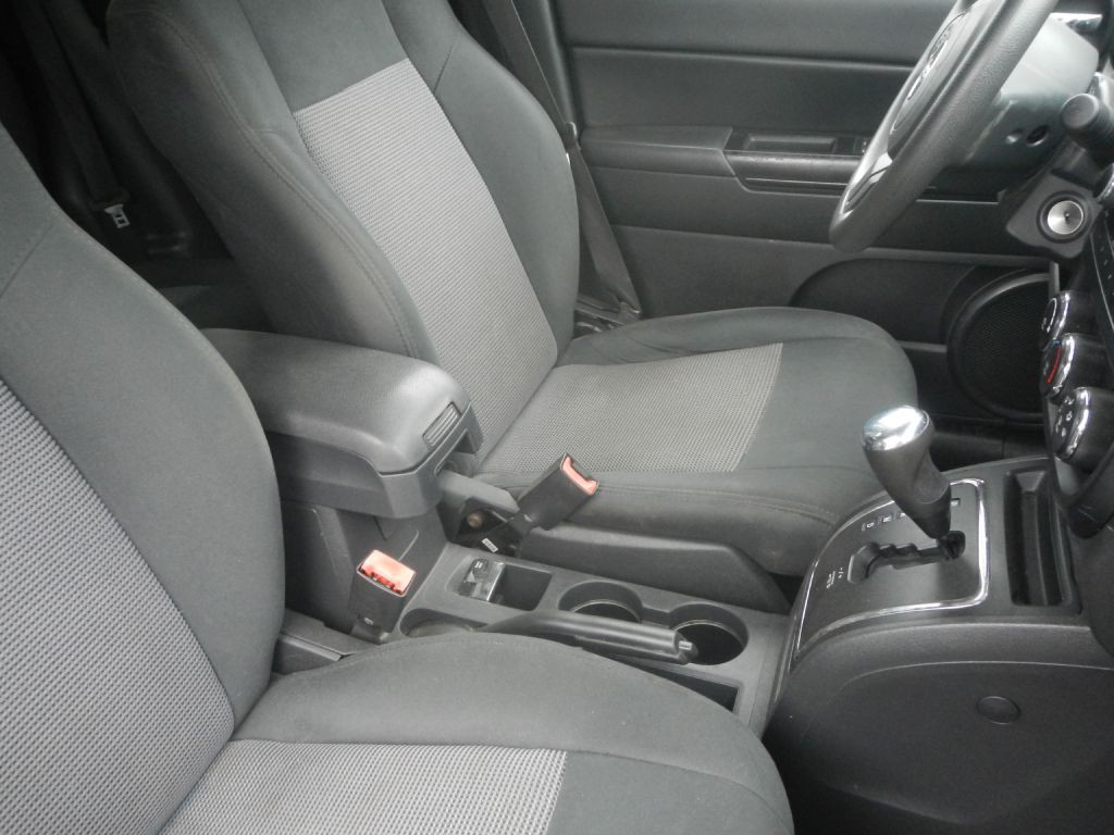 2013 Jeep Compass Image 45
