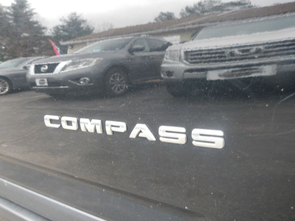 2013 Jeep Compass Image 11