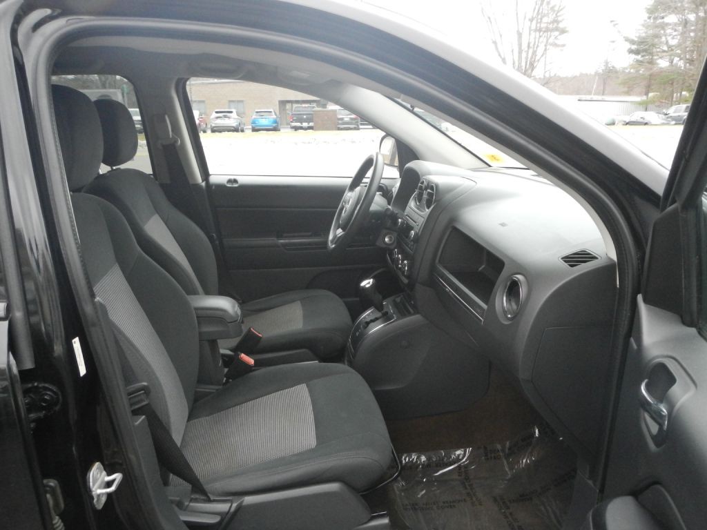 2013 Jeep Compass Image 15