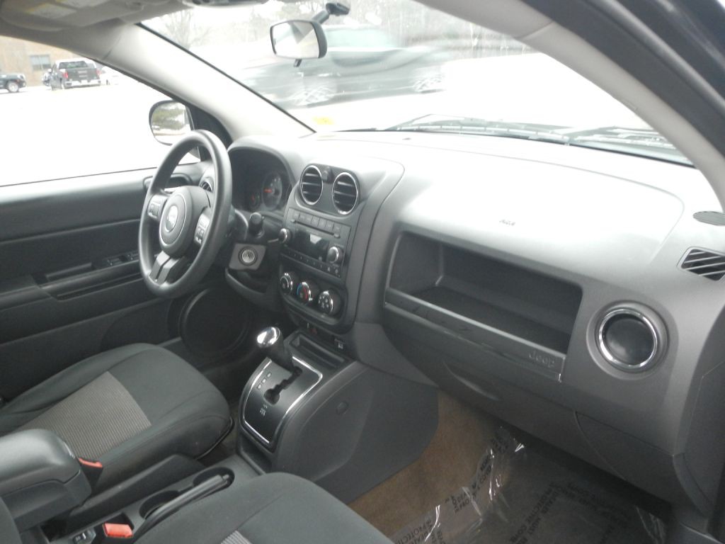 2013 Jeep Compass Image 17
